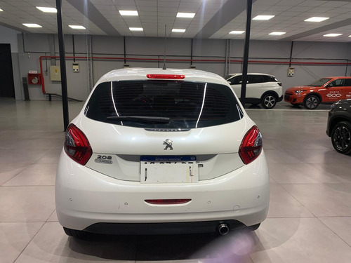 Peugeot 208 1.6 Allure