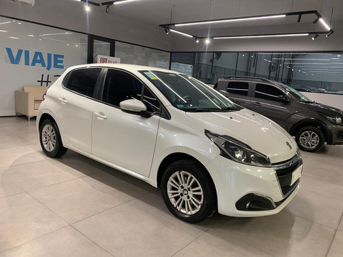 Peugeot 208 1.6 Allure