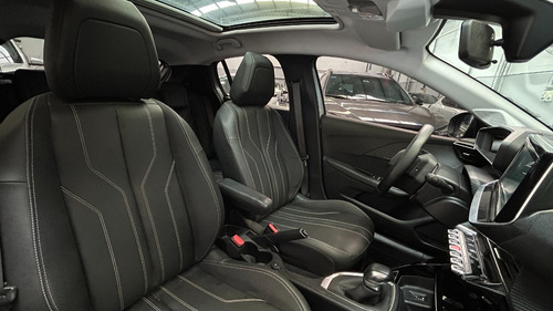 Peugeot 208 1.6 Feline Tiptronic