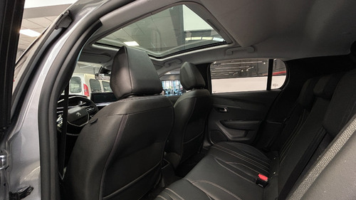 Peugeot 208 1.6 Feline Tiptronic