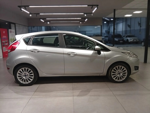 D_813496-MLA113472525801_062026-O Ford Fiesta Kinetic 1.6 Se 120cv