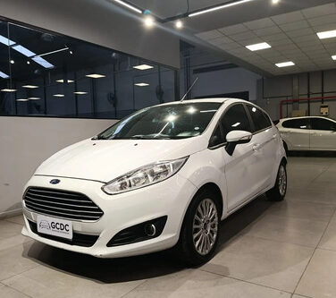 D_985539-MLA112551357540_062026-O Ford Fiesta Kinetic 1.6 Se Powershift 120cv