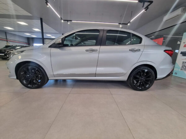 D_701653-MLA114435914150_082026-F Fiat Cronos 1.8 16v Precision