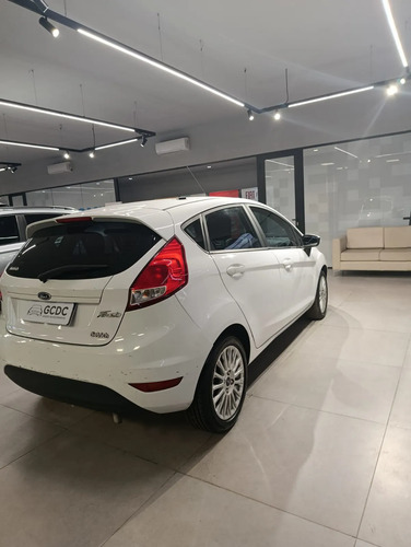 D_747534-MLA115784653595_082026-O Ford Fiesta Kinetic 1.6 Se Powershift 120cv