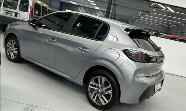 D_803511-MLA115945262297_082026-F Peugeot 208 1.6l Feline Tiptronic Am23.5