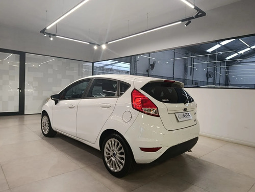 D_862255-MLA114436814976_082026-O Ford Fiesta Kinetic 1.6 Se Powershift 120cv