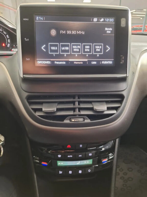 Peugeot 2008 1.6 Feline Tiptronic