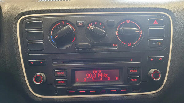 D_912768-MLA117075844449_092026-F Volkswagen Up! 1.0 Take Up! Aa 75cv 3p