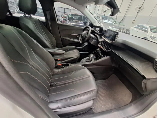 D_925668-MLA115742871056_092026-F Peugeot 208 1.6 Feline Tiptronic